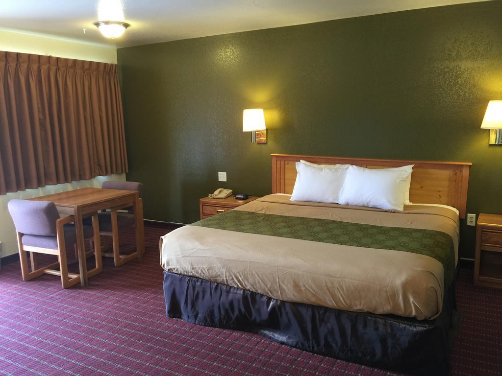 Rodeway Inn Hurricane - Zion National Park Area Eksteriør billede