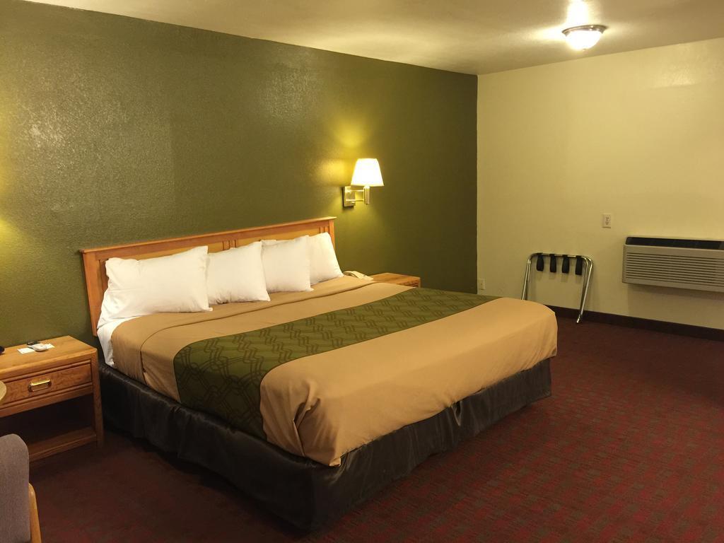 Rodeway Inn Hurricane - Zion National Park Area Eksteriør billede